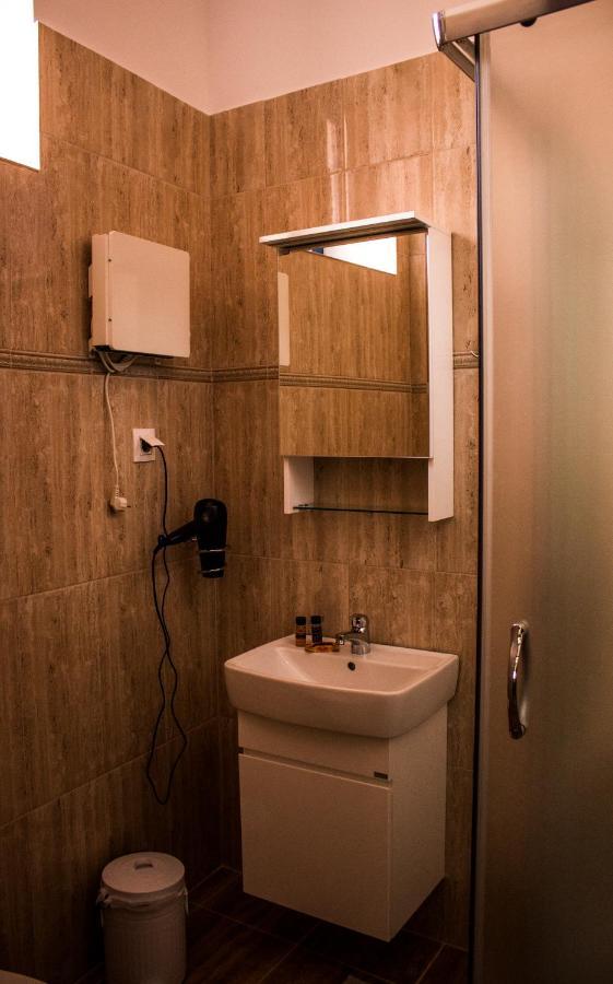 Fardi Residence Guesthouse Самотраки Екстериор снимка